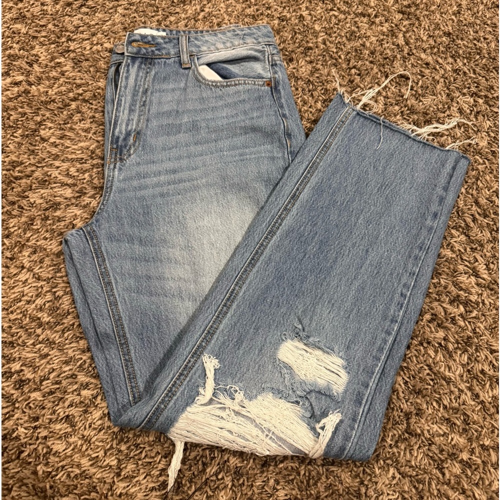 Ripped Washed Jeans (SIZE SEVEN)